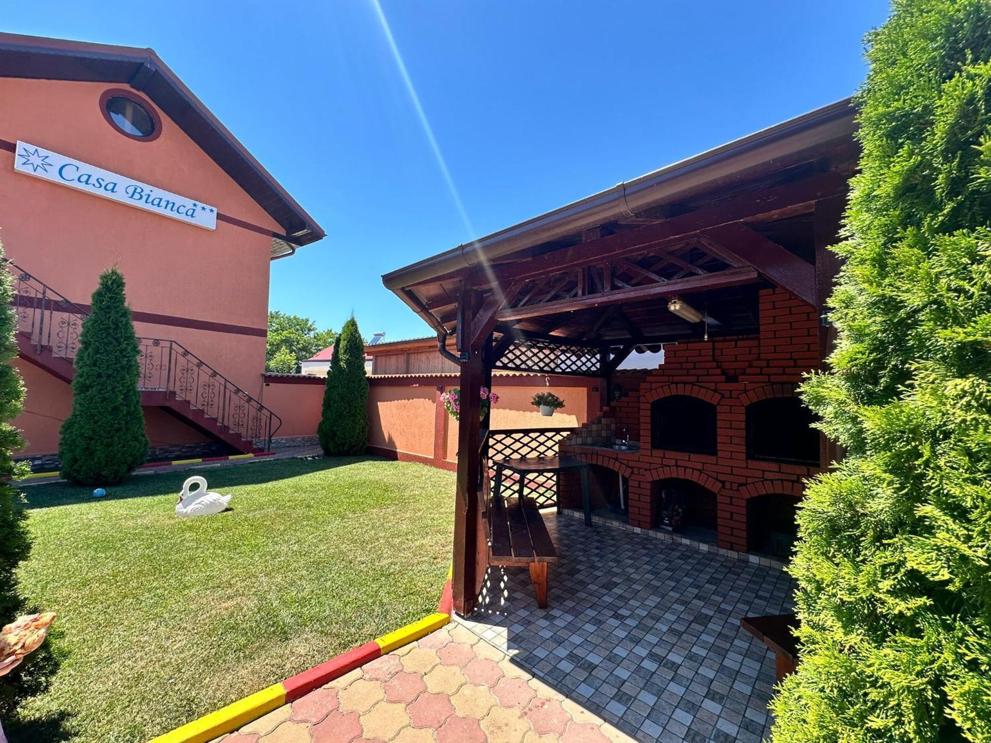 Pensiunea Bianca Hotel Корбу Екстериор снимка