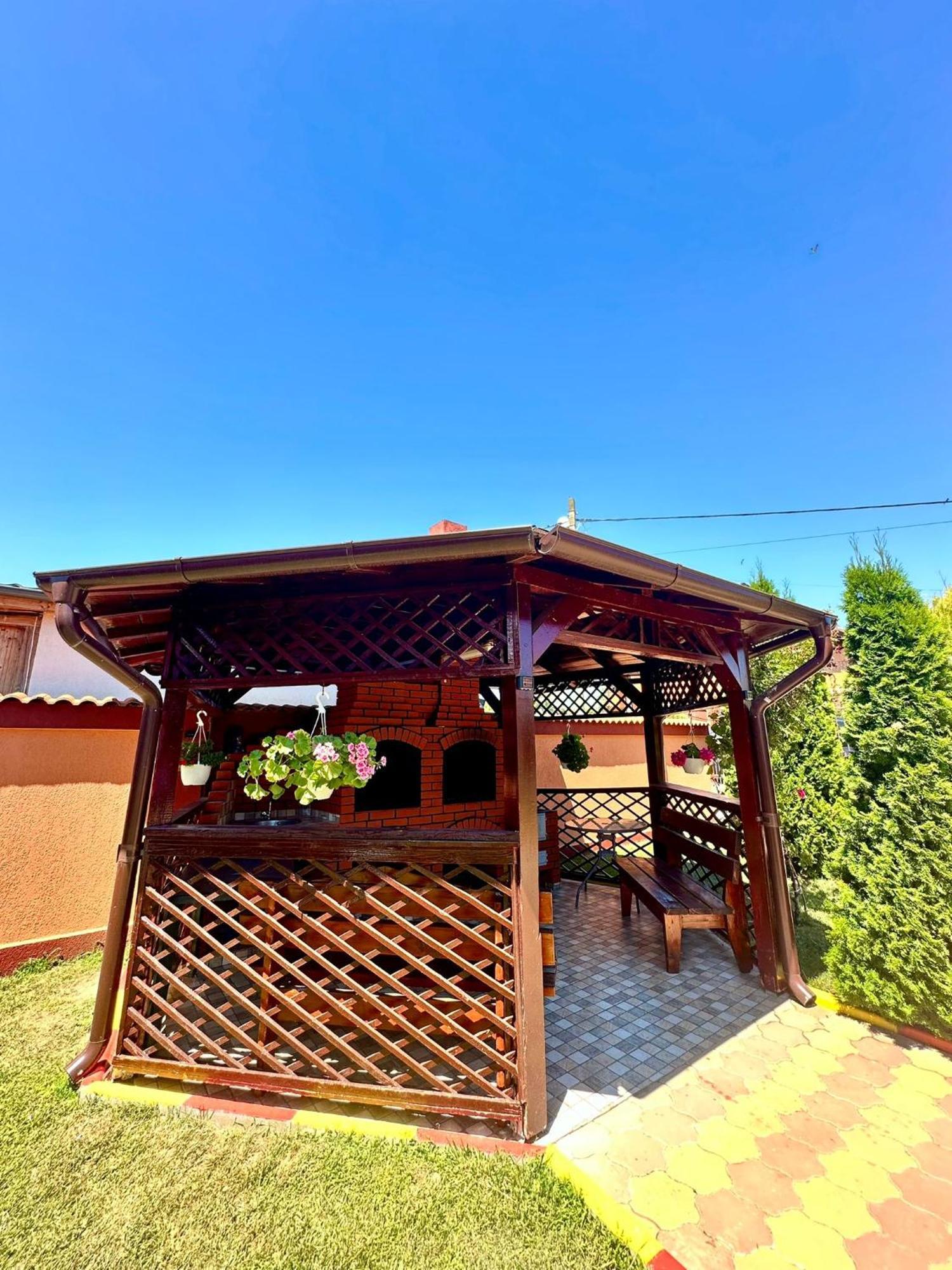 Pensiunea Bianca Hotel Корбу Екстериор снимка
